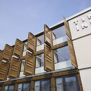 Tin Inn Montabaur L Einfach Gut - Das Hotel Aus Hochwertig Ausgebauten Ueberseecontainern